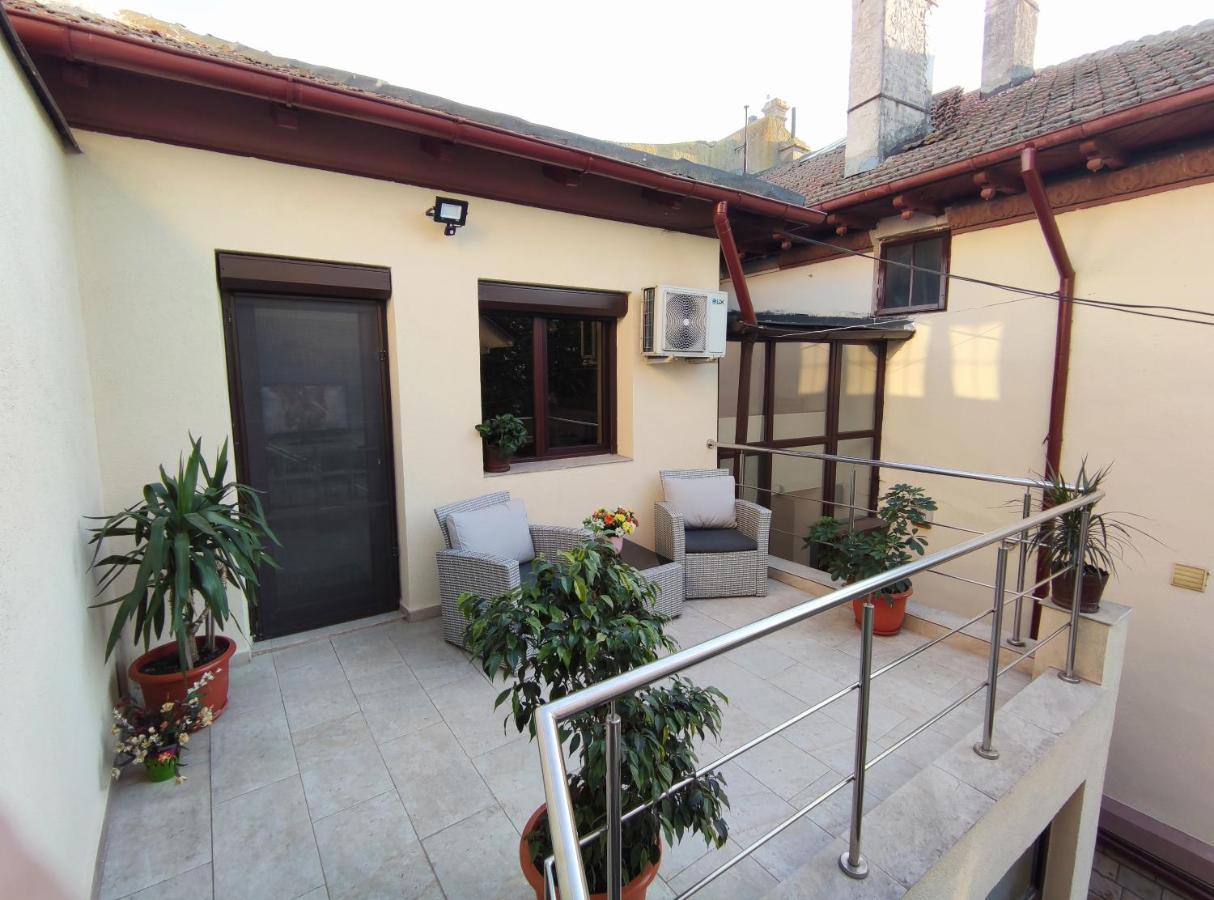 Studio'24 - Tomis Mall - Ultracentral Constanta Exterior photo